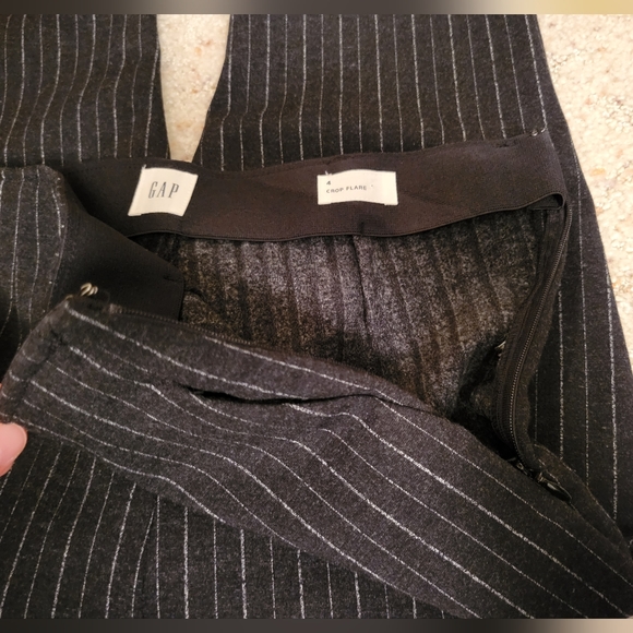 Gap Crop Flare Womens Dress Pants Black with Grey Stripe - Size 4 - Picture 5 of 7